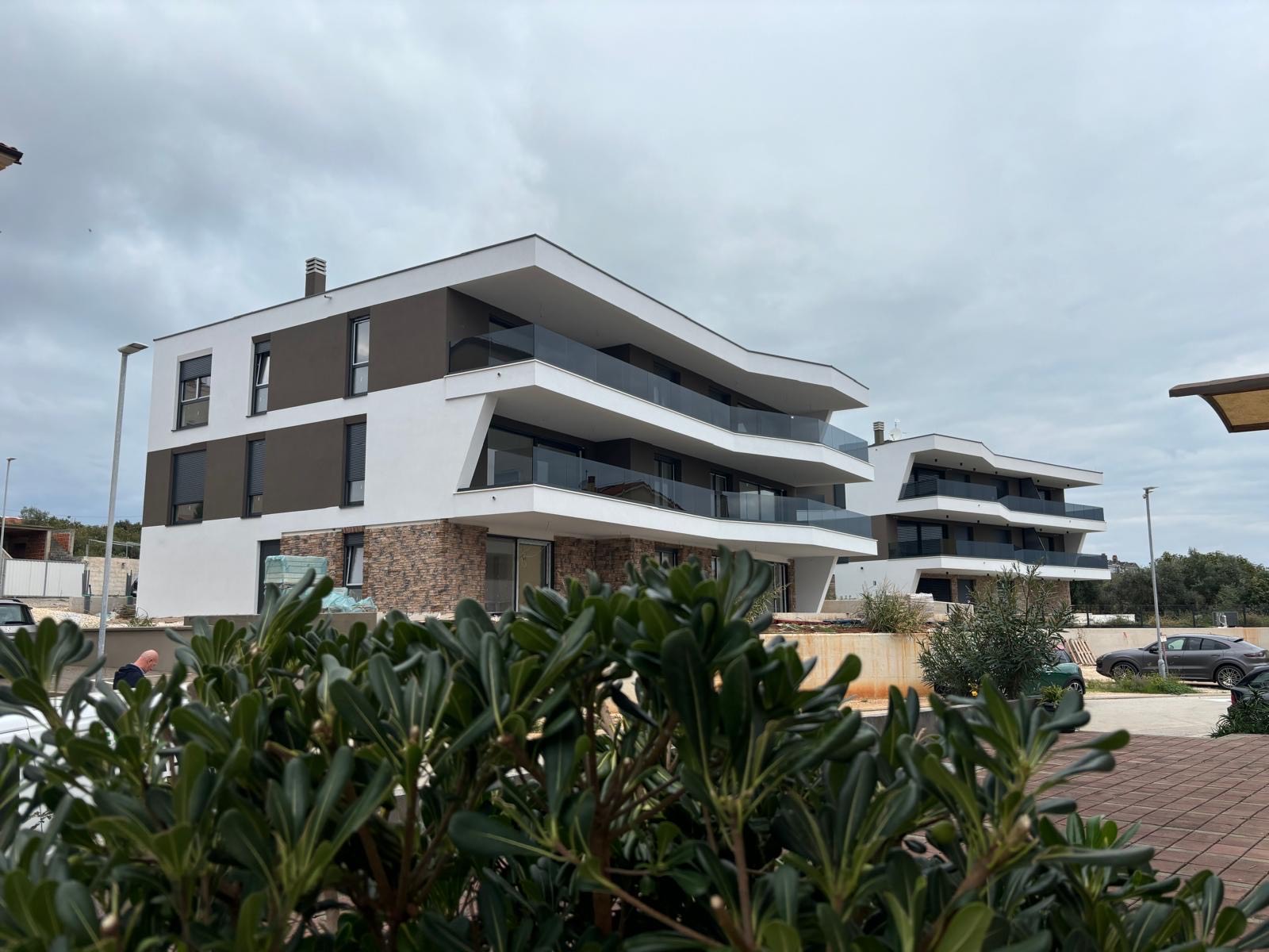 Višestambene zgrade u Ližnjanu